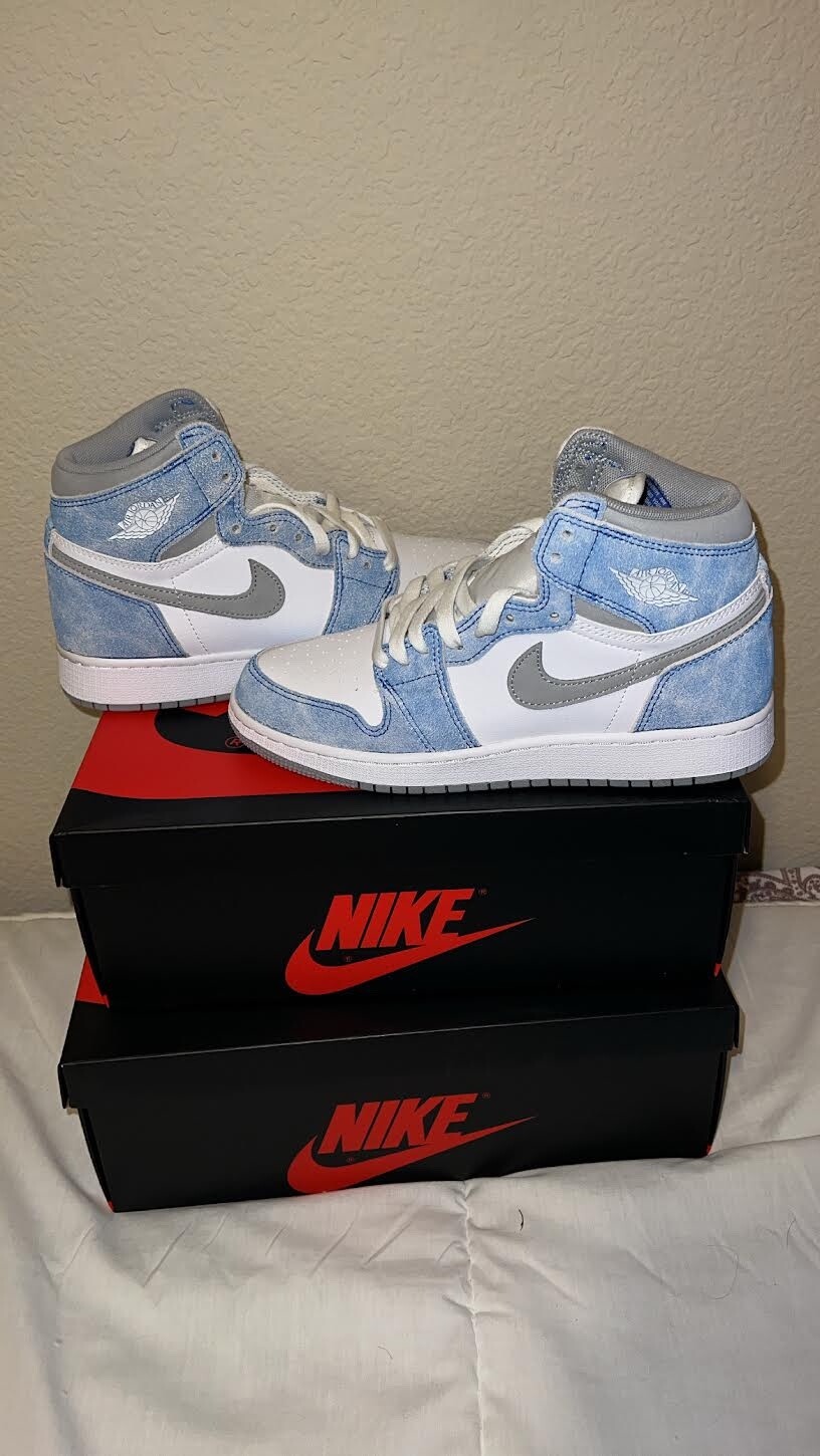 hyper royal jordan 1 size 6